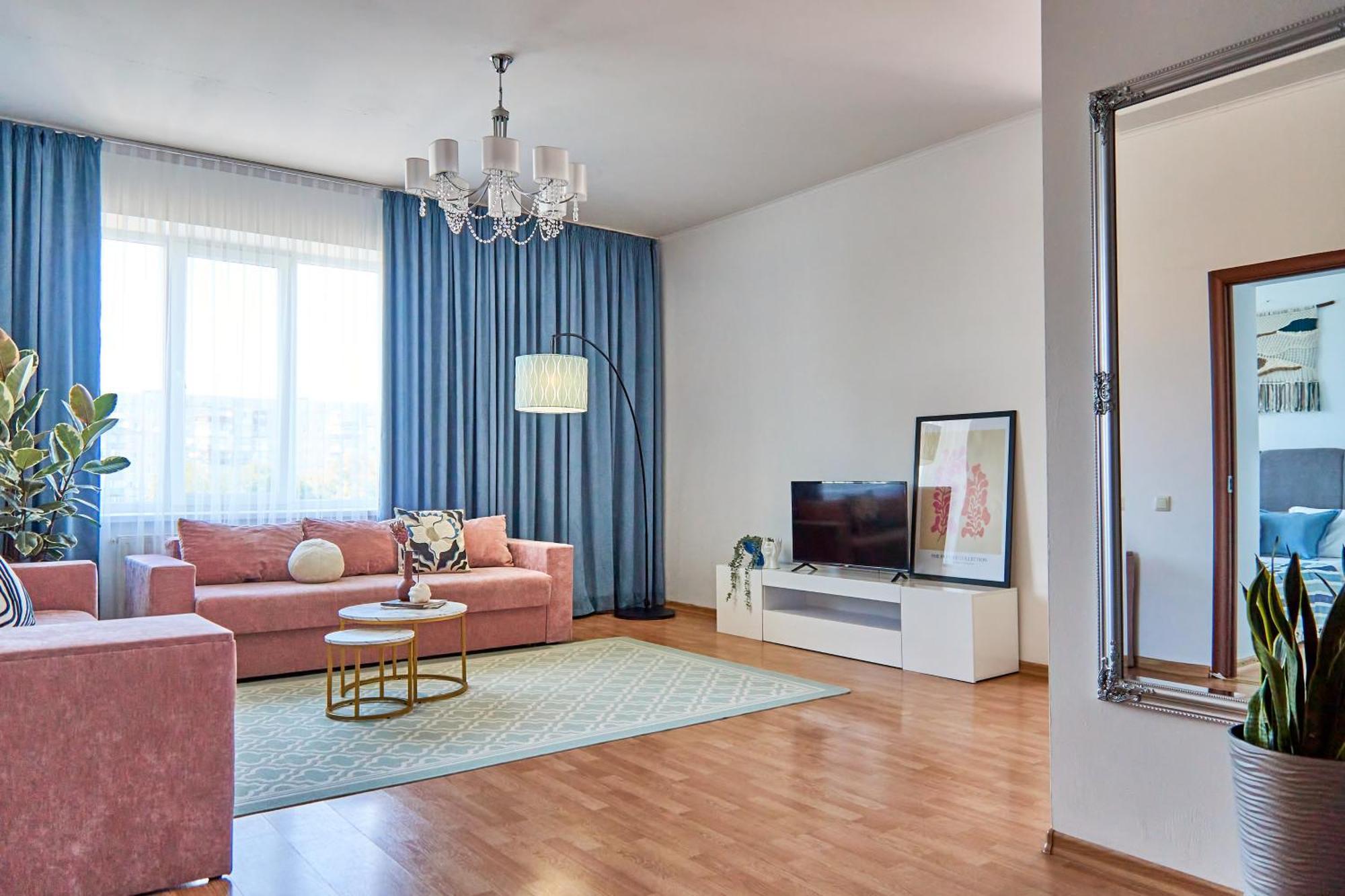 Wonderful Panoramic View Apartment Mukacheve Bagian luar foto